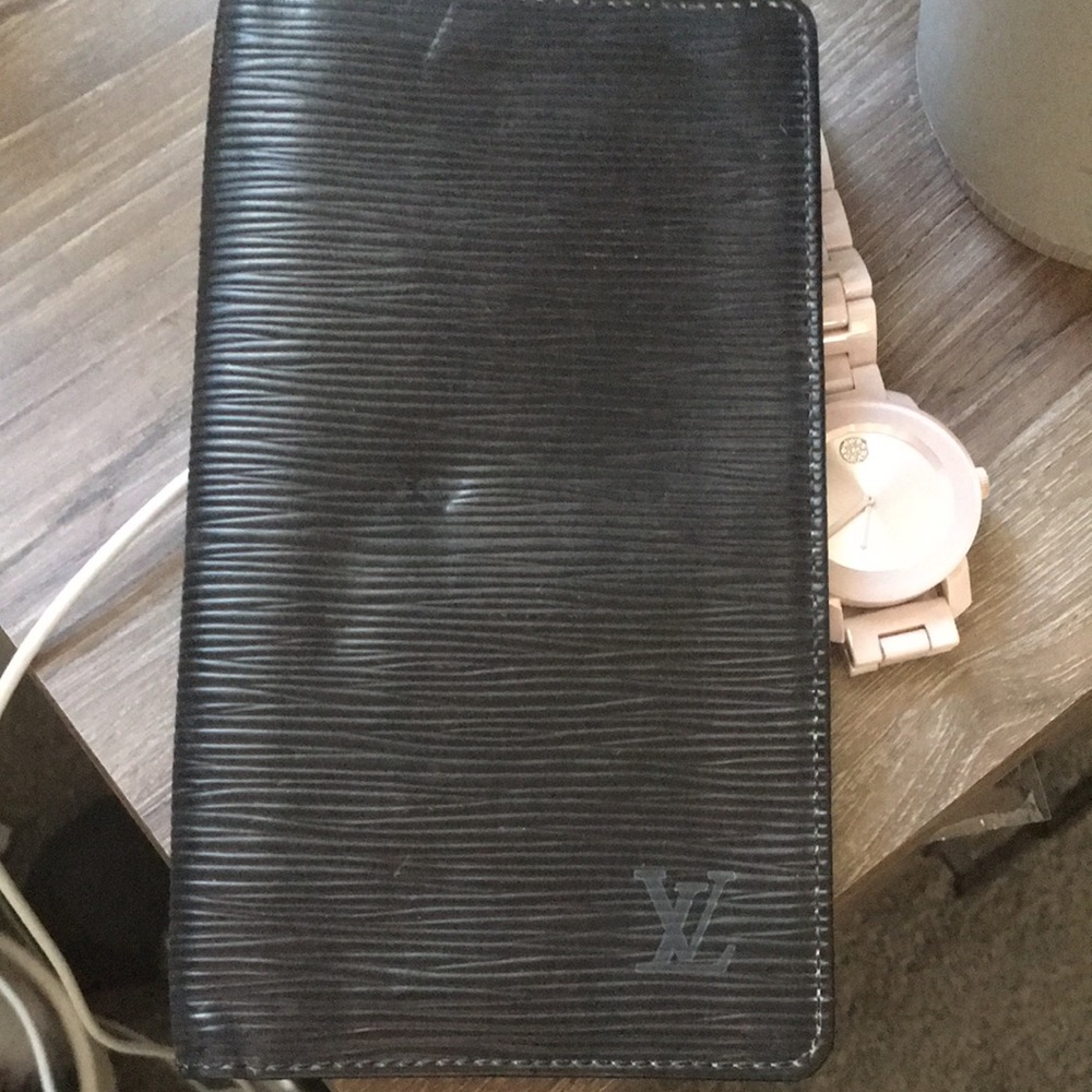 Louis Vuitton black Epi wallet